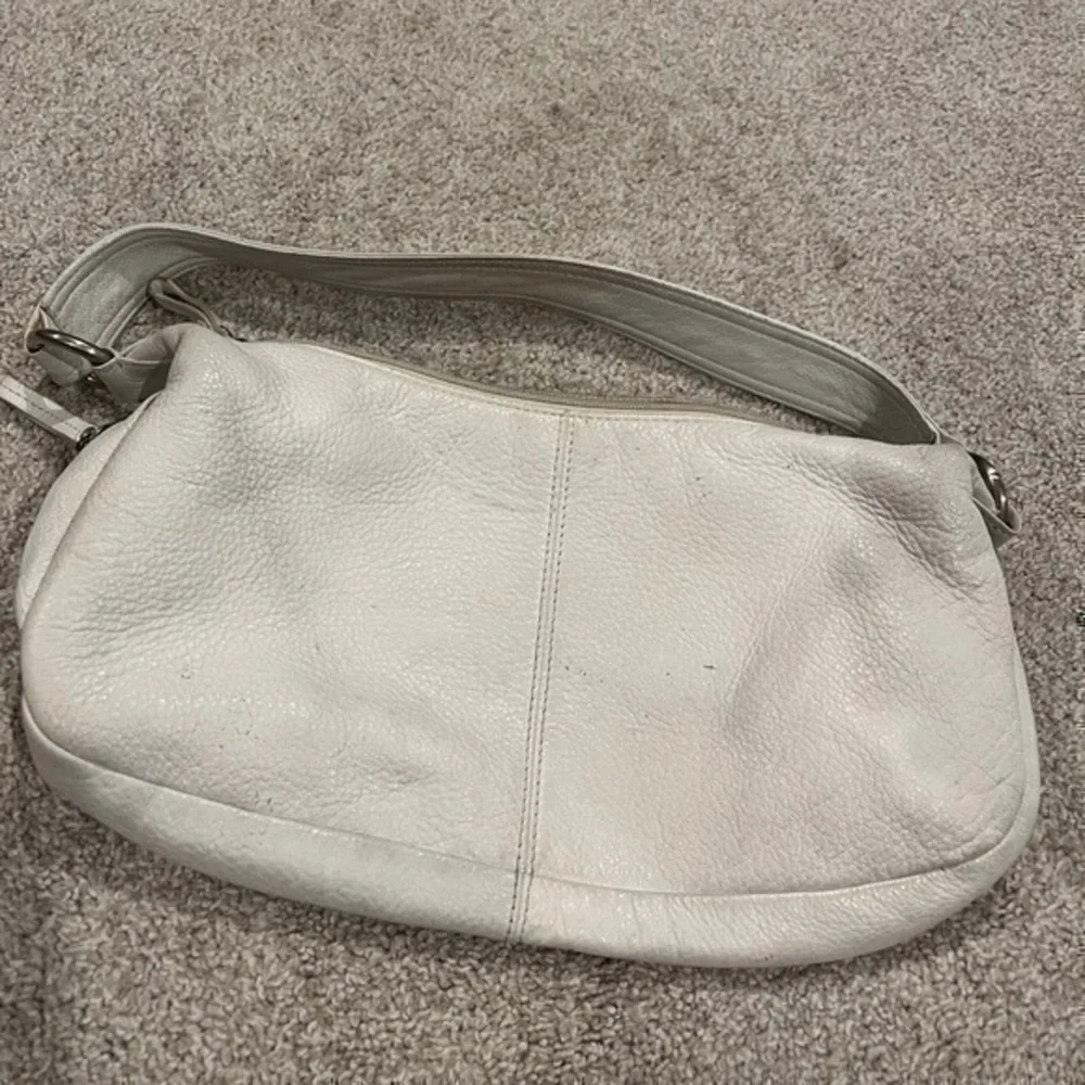 Hobo International Leather Hobo Single Strap‎ Shoulder Bag in Cream White Silver